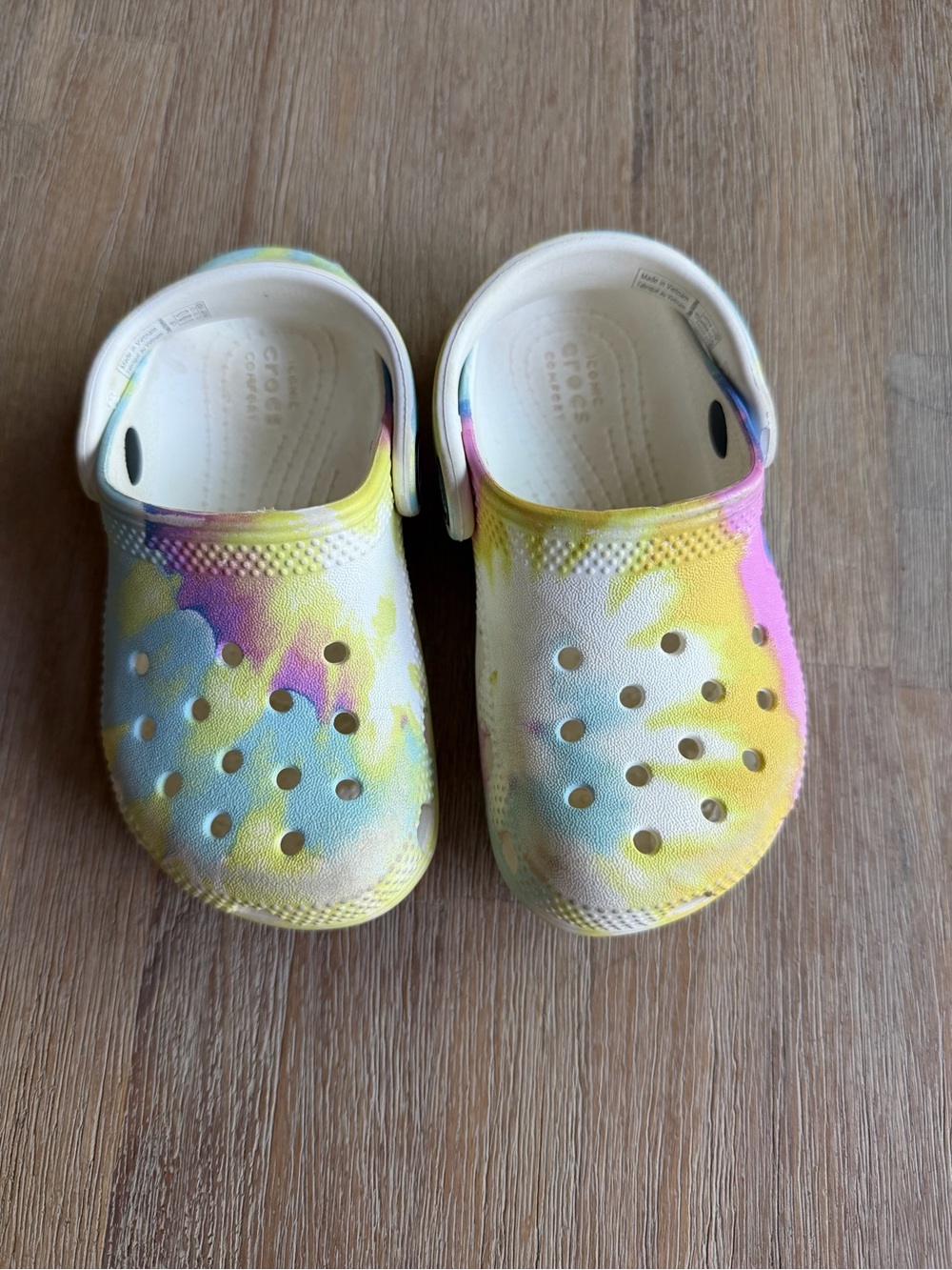 Crocs Kids Classic Tie-Dye Clog - Yellow Pink Blue | C8